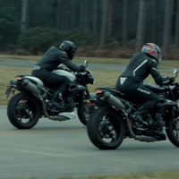 La Triumph Speed Triple RS más hooligan sigue calentando el ambiente antes de desvelarse el próximo lunes 