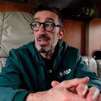 Pascal vive en su autocaravana y gasta 844 euros al mes: "Excepto por el diésel, es más barato que vivir en una casa"
