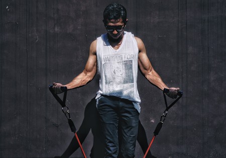 Entrena todo tu cuerpo con este set de bandas elásticas FitBeast, ahora con más de un 40% de descuento