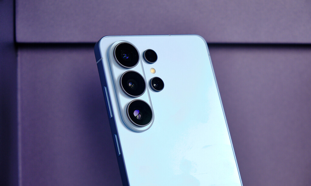 Ya no gana el más rápido, sino el más ‘fresquito’. El Galaxy S26 Ultra trae nueva cámara de vapor para evitar sobrecalentarse