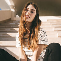 Flash Sale en Springfield: rebajas de hasta el 75% en camisetas estampadas para tus looks de verano  