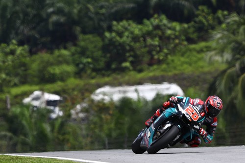 Fabio Quartararo le gana el duelo mental a Marc Márquez para hacer una pole de récord en Sepang