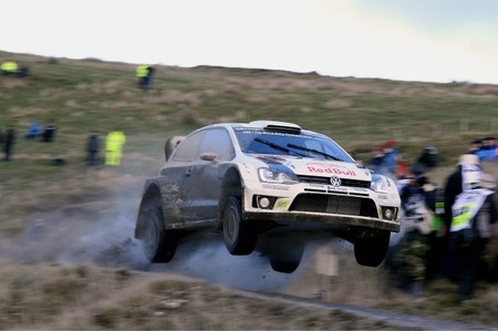 Rally de Gales 2014: Jari-Matti Latvala falla y allana el camino de Sébastien Ogier