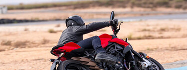 Las motos chinas aprietan tanto que incluso las míticas marcas italianas empiezan a hacer motos baratas para poder competir. El último ejemplo es este 