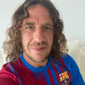 Carles Puyol, 48 años: "Si quieres ser longevo y vivir muchos años, pero estando joven con energía, ten una buena alimentación, una vida activa y un buen descanso" 