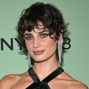 Siete cortes de pelo ondulado súper elegantes y con efecto antiedad para el verano