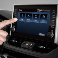 Toda esta información le compartes a las empresas cuando oprimes “Aceptar” en la pantalla de inicio de tu auto