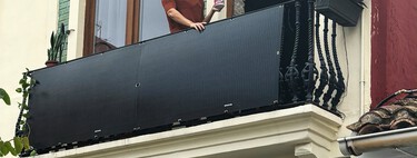 Tener placas solares es tan fácil como colgarlas en el balcón y conectarlas a un enchufe: esto es lo que debes saber