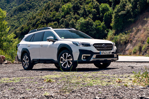 Probamos el Subaru Outback, un cómodo y amplio familiar que se ve penalizado por su mecánica