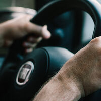 Tengo miedo a conducir, pero quiero o necesito hacerlo: cómo afecta para renovar o sacarse el carnet