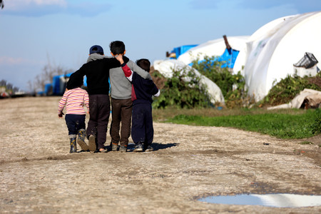 Niños en un campamento de refugiados