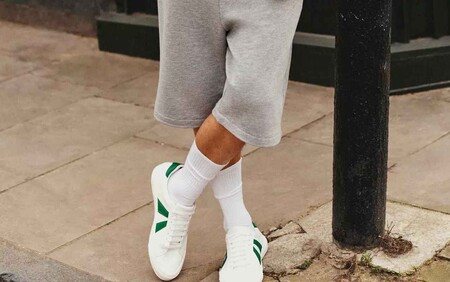 Clonados y pillados: Zara se apunta a 'reinterpretar' el icónico Stan Smith de Adidas para esta primavera