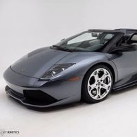¿Buscas un Larmborghini Murciélago con caja manual? Hoy es tu día de suerte 