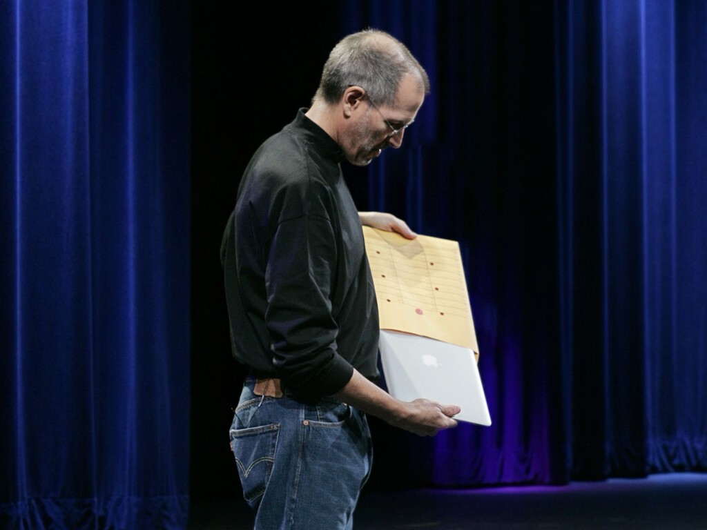 Perdió los datos de su Mac y escribió directamente a Steve Jobs para quejarse. Recibió una llamada que no se esperaba