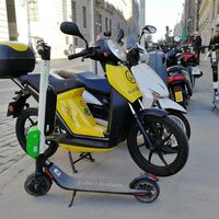 Madrid aprueba un paquete de ayudas de hasta 700 euros para la compra de patinetes eléctricos, bicicletas y ciclomotores