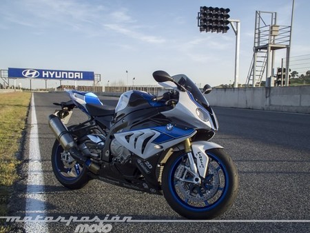 BMW HP4, prueba (valoración, ficha técnica y galería)
