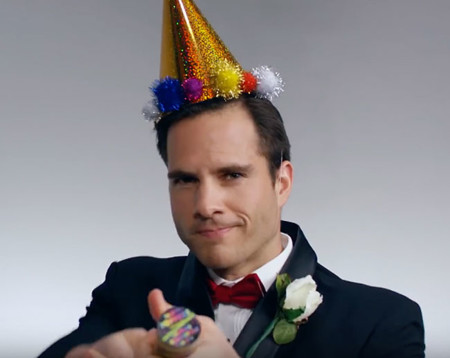 100 años de looks masculinos de Nochevieja en un solo vídeo