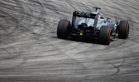 ¿Ron Dennis busca en Sebastian Vettel una alternativa a Fernando Alonso?