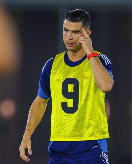 El Bizarro Ritual De Cristiano Ronaldo Cuando Falla Encerrado A Oscuras Sin Cenar Y Autoinsultandose