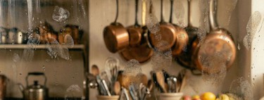 Olvídate de las huellas de dedos en los vidrios: límpialos con esta fórmula natural y casera