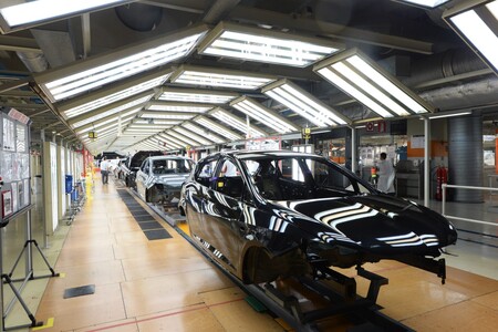Revés a SEAT Martorell: la marca propone un nuevo ERTE para 2021 por un "cuello de botella" en el suministro de semiconductores