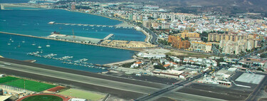 Gibraltar seguirá siendo de Reino Unido, pero España se ha asegurado una revancha: que volar hasta allí les salga más caro