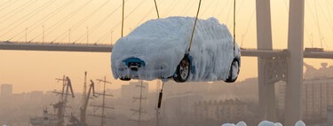 Cuando el mar decide que no vas a comprarte ese coche japonés que tanto quieres: el día que un cargamento entero llegó a Vladivostok congelado por dentro y por fuera 