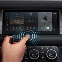 ¡Sin manos! Jaguar Land Rover desarrolla una pantalla multimedia táctil y a la vez contactless
