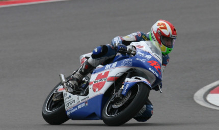 Aleix Espargaró se consolida en 250