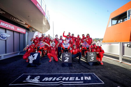 La Ducati es la mejor moto de MotoGP: tercera marca que logra un triplete en una carrera tras Honda y Yamaha
