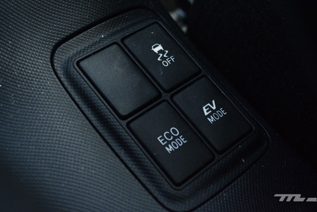 Toyota Prius C 17