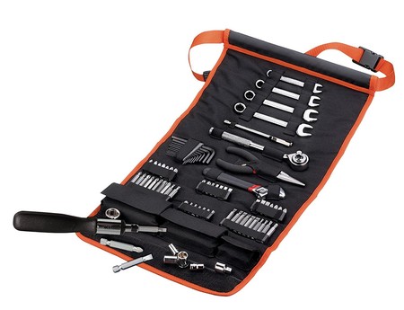 El kit de 76 herramientas para automóvil Black & Decker A-7063 ahora cuesta sólo 32,36 euros en Amazon