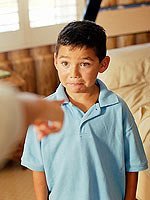 Padres demasiado estrictos, niños obesos