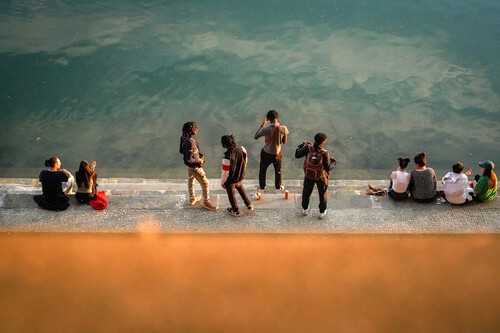 Gen Z / Imagem: Baptiste Buisson (Unsplash)