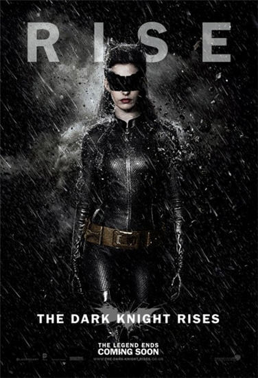 Anne Hathaway es la nueva catwoman: ¿Con cuál nos quedamos?