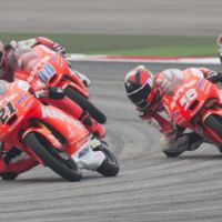 Cambios políticos que terminan afectando a equipos de MotoGP. Aspar se queda sin el patrocinio de Valencia