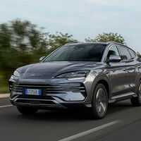 Europa quiso frenar la llegada de coches eléctricos chinos con aranceles. Sólo ha provocado que nos inunden con híbridos