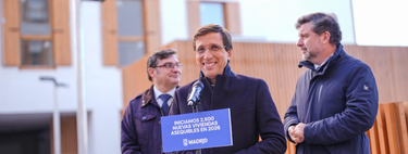 Manuel gana 3.534 euros limpios al mes y no puede optar a los "alquileres asequibles" de Almeida porque una inmobiliaria le ha rechazado por "falta de viabilidad económica" 
