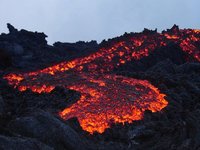 Volcanes en erupción: Pacaya en Guatemala y Tungurahua en Ecuador