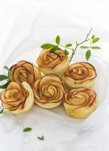 Este San Valentín regala flores comestibles. Receta de rosas de manzana 