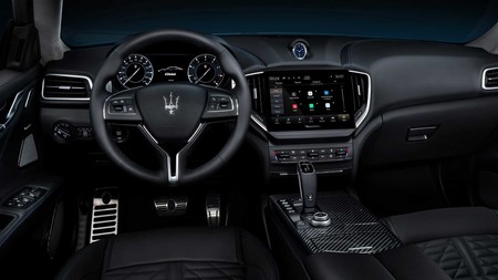 Maserati Ghibli Hybrid 15