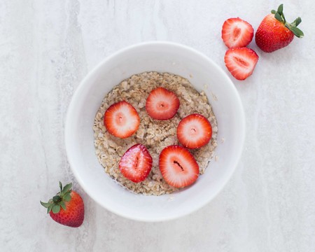 Hidrátate y combate el hambre entre comidas con éstos seis alimentos saludables