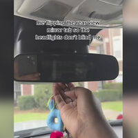 El vídeo viral que te recuerda cómo usar una función muy útil y olvidada del retrovisor de tu coche