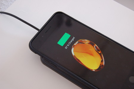 Analizamos el futuro de la carga inalámbrica del iPhone de la mano de Mophie y su Charge Force
