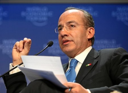 Felipe Calderón deja en "el cajón" el ACTA