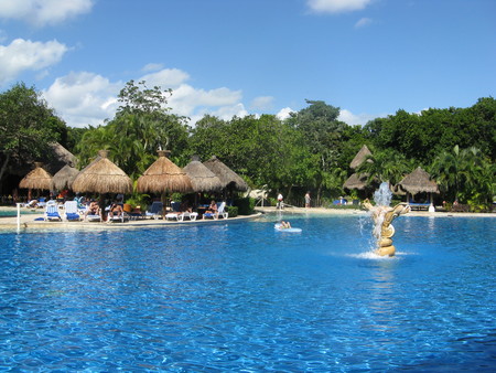 Aviso de las autoridades sanitarias: cuidado con el agua de las piscinas de hotel