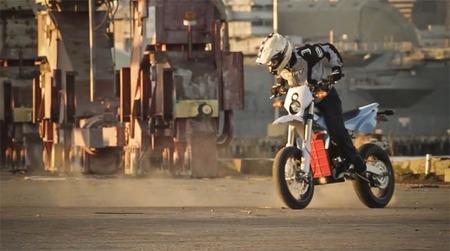 Es que las motos eléctricas son aburridas, pregúntale a Ryan Moore