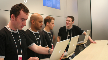 Las Apple Store inglesas se preparan para poder activar los iPhones 3G