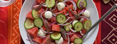 La sandía siempre me ha parecido sosísima hasta empecé a usarla en ensaladas. Con anchoas y pepino está buenísima 
