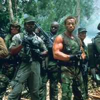 "Este tipo tiene los brazos más grandes del mundo". La amistosa rivalidad por ser el más fuerte entre Schwarzenegger y Carl Weathers en el set de Predator